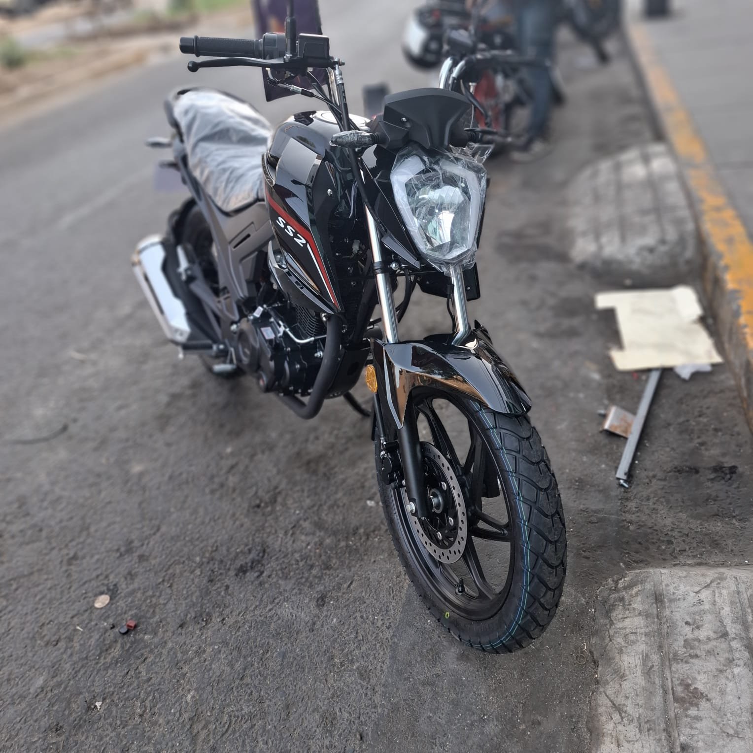 LIFAN STREET SS2 175CC - Imagen 3