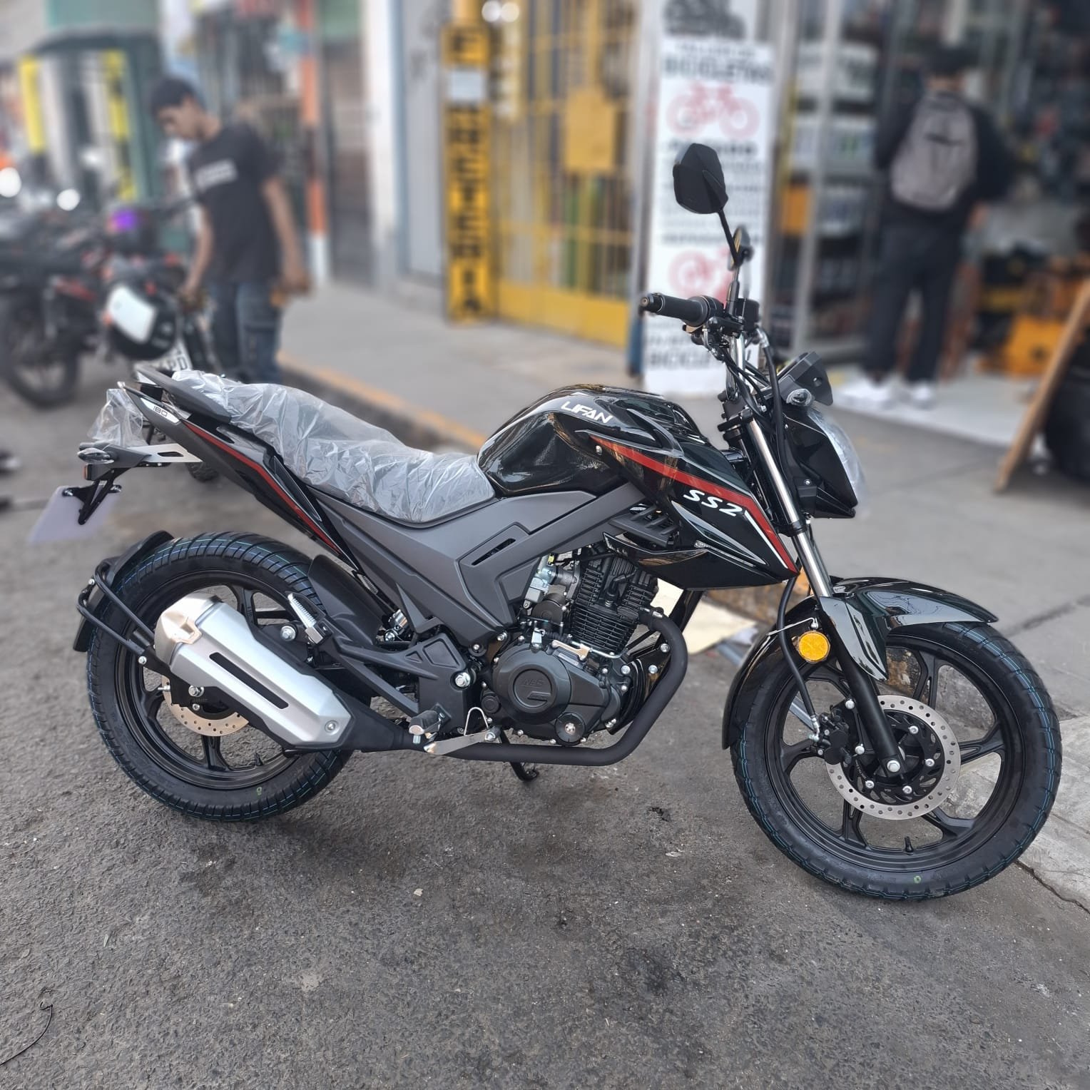 LIFAN STREET SS2 175CC - Imagen 4